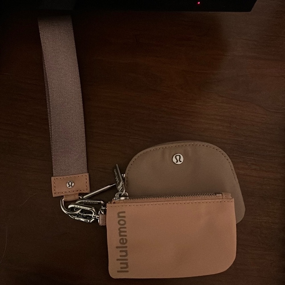 NWOT lululemon dual pouch wristlet